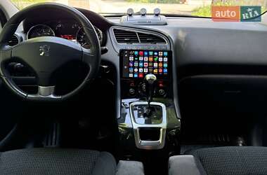 Микровэн Peugeot 5008 2010 в 