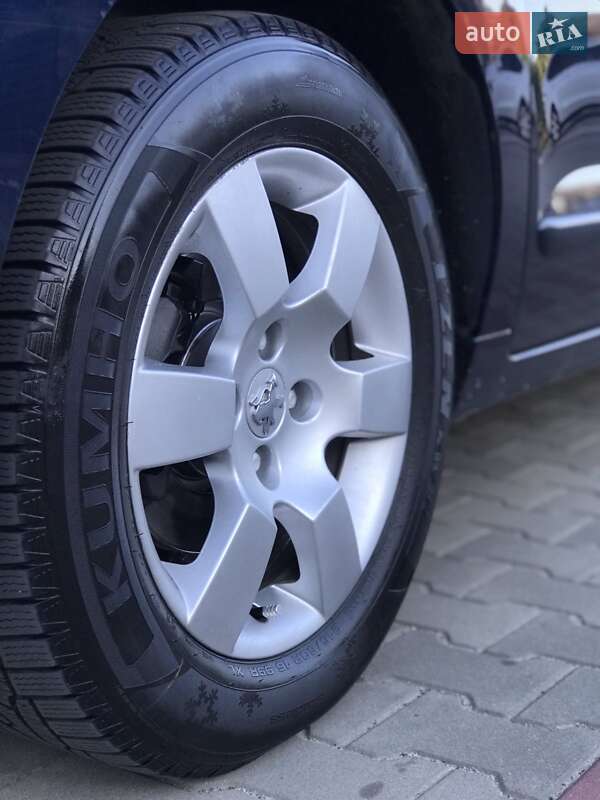 Мікровен Peugeot 5008 2010 в Луцьку