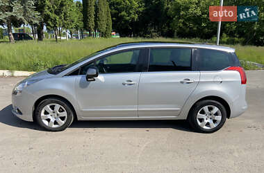 Мікровен Peugeot 5008 2011 в 