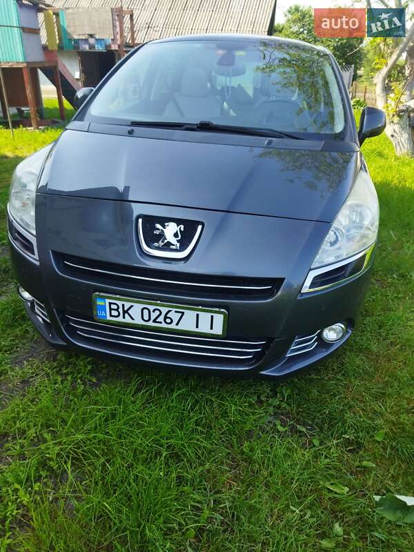 Микровэн Peugeot 5008 2009 в 