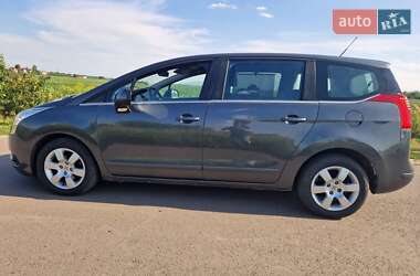 Мікровен Peugeot 5008 2011 в 