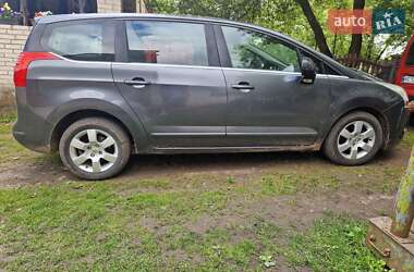 Мікровен Peugeot 5008 2011 в 