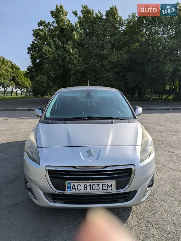 Peugeot 5008 2014