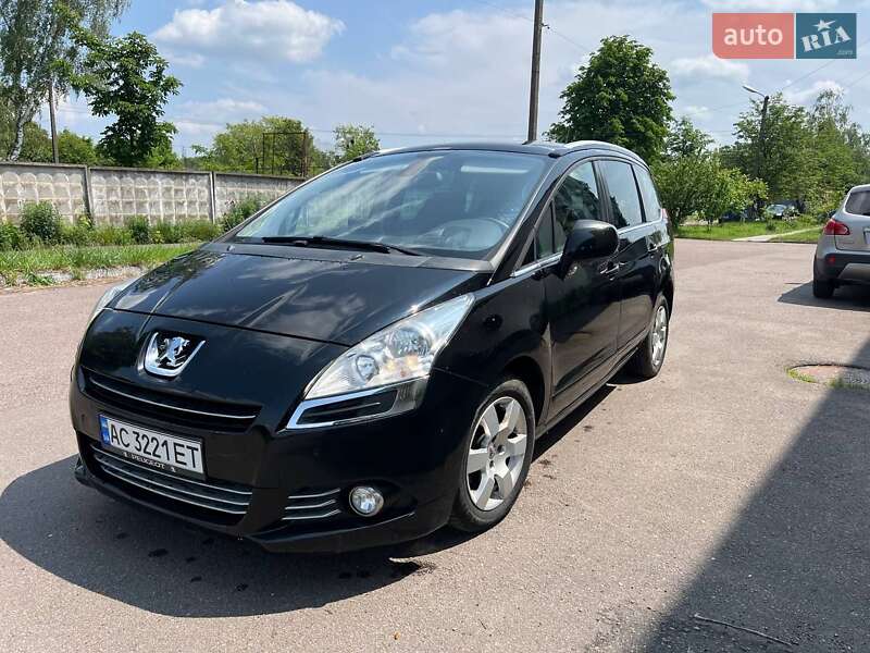 Мікровен Peugeot 5008 2013 в Шептицькому