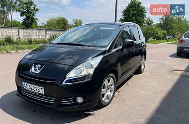 Микровэн Peugeot 5008 2013 в 