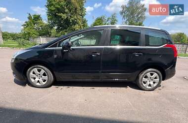 Микровэн Peugeot 5008 2013 в 