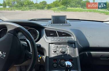 Микровэн Peugeot 5008 2013 в 
