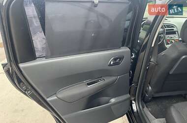 Микровэн Peugeot 5008 2011 в 