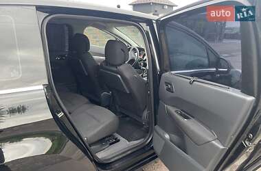 Микровэн Peugeot 5008 2011 в 