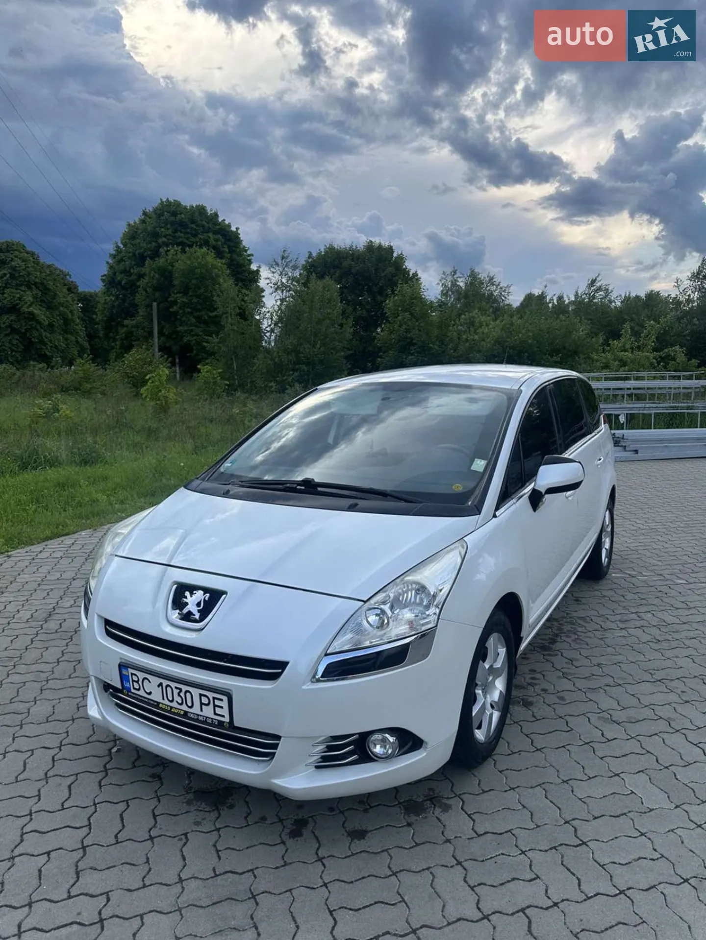 2011 Peugeot 5008 - мініатюра 16