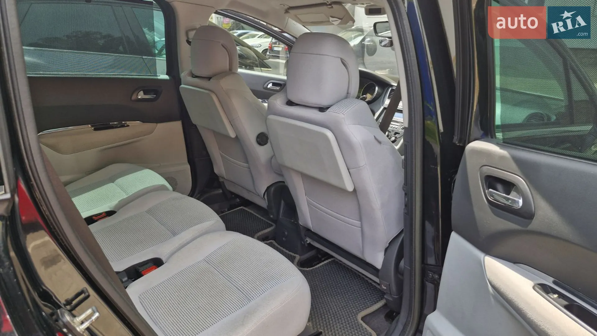 2011 Peugeot 5008 - мініатюра 2