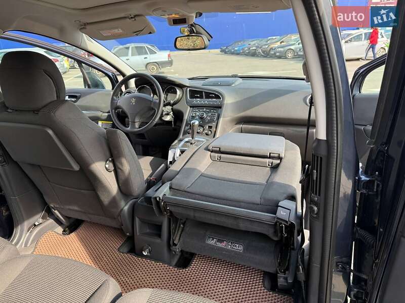 Микровэн Peugeot 5008 2013 в Виннице