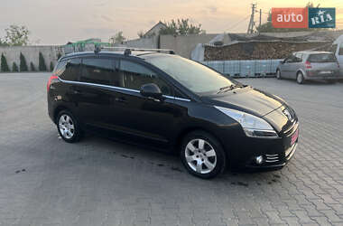 Микровэн Peugeot 5008 2011 в 