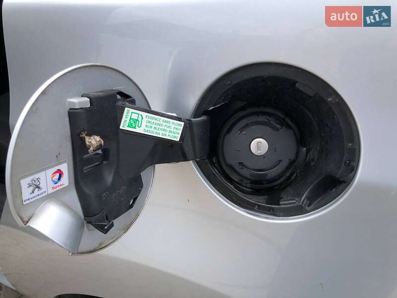 Мікровен Peugeot 5008 2011 в Ковелі