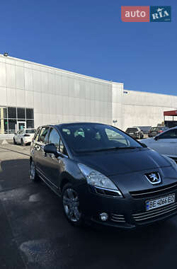 Микровэн Peugeot 5008 2010 в Львове
