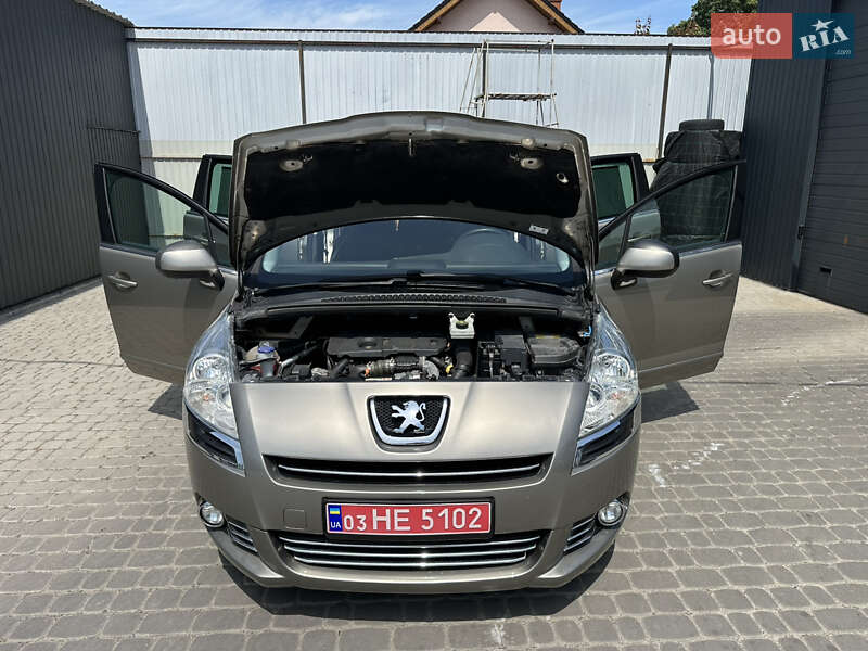 Мікровен Peugeot 5008 2012 в Львові