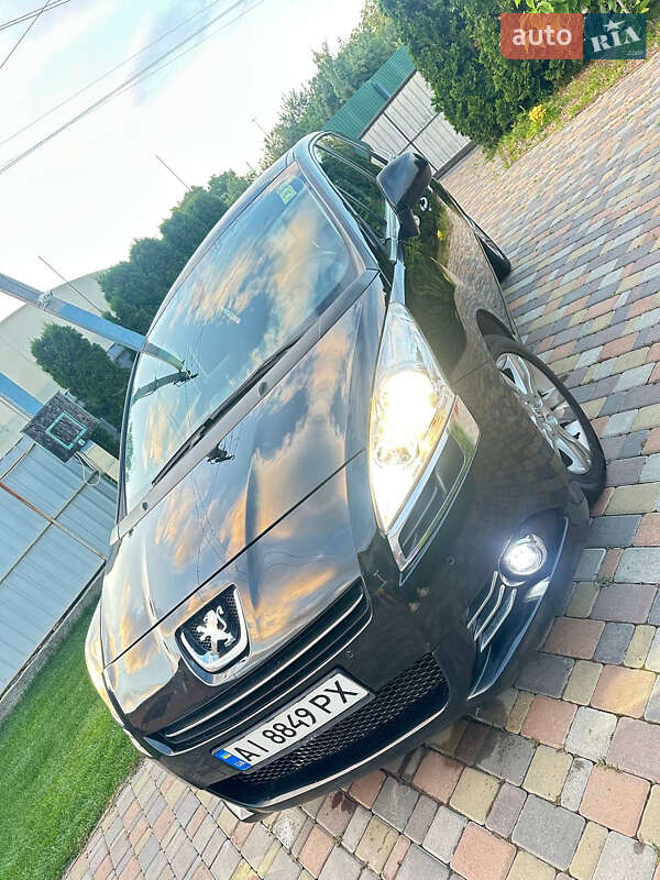 Peugeot 5008 2010