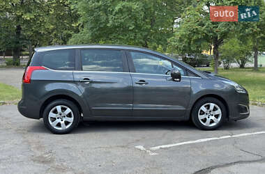 Мікровен Peugeot 5008 2015 в 