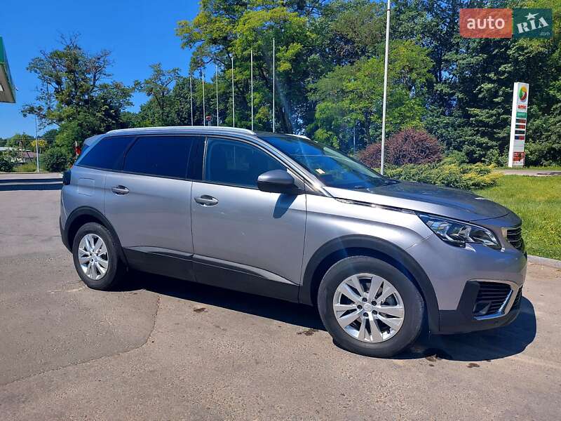 Позашляховик / Кросовер Peugeot 5008 2019 в Львові