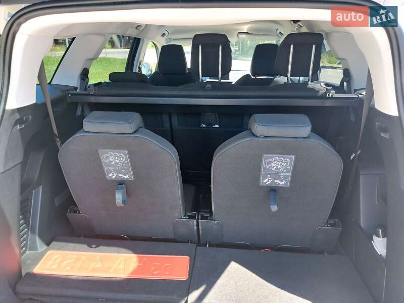 Позашляховик / Кросовер Peugeot 5008 2019 в Львові