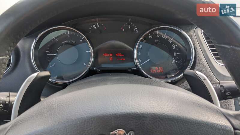 Мікровен Peugeot 5008 2011 в Рівному