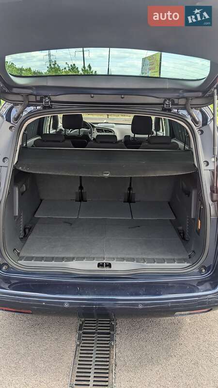 Мікровен Peugeot 5008 2011 в Рівному