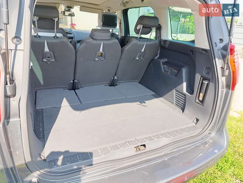 Микровэн Peugeot 5008 2010 в Луцке