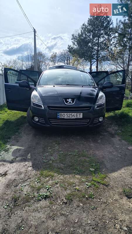 Мікровен Peugeot 5008 2013 в Тернополі