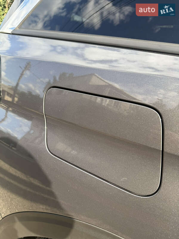 Позашляховик / Кросовер Peugeot 5008 2020 в Запоріжжі