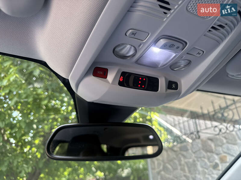 Позашляховик / Кросовер Peugeot 5008 2020 в Запоріжжі