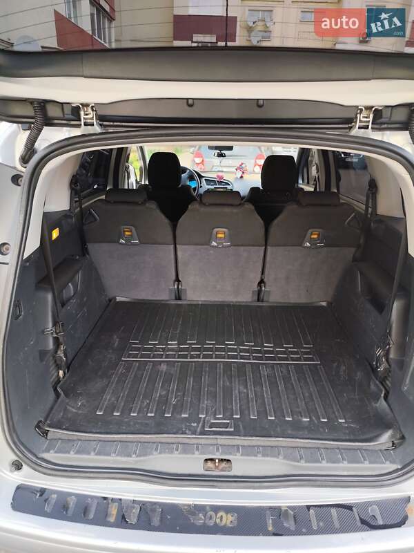 Мікровен Peugeot 5008 2011 в Харкові