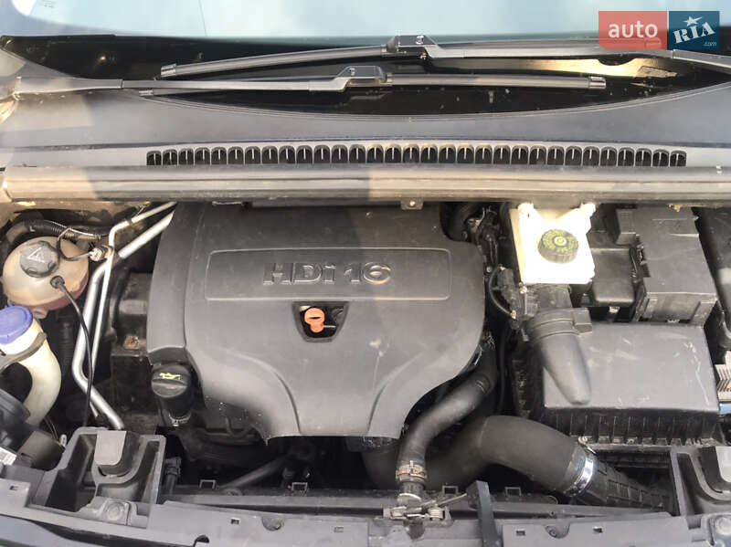 Мікровен Peugeot 5008 2011 в Кам'янці-Бузькій