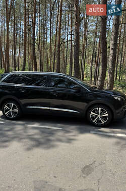 Позашляховик / Кросовер Peugeot 5008 2017 в Полтаві