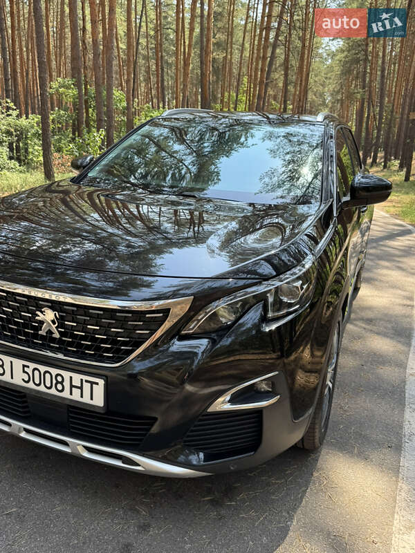 Внедорожник / Кроссовер Peugeot 5008 2017 в Полтаве