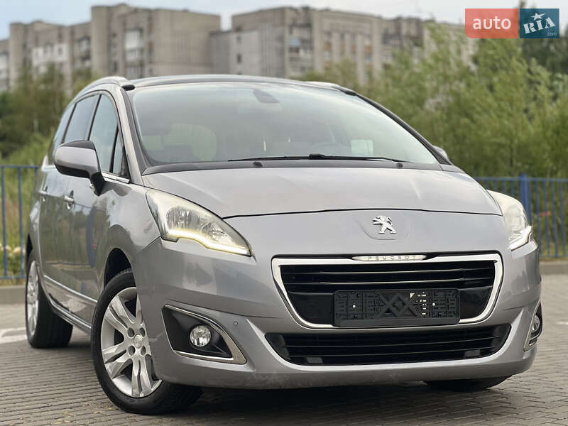 Микровэн Peugeot 5008 2016 в Дрогобыче
