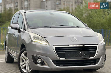 Микровэн Peugeot 5008 2016 в 