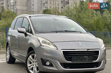 Микровэн Peugeot 5008 2016 в 