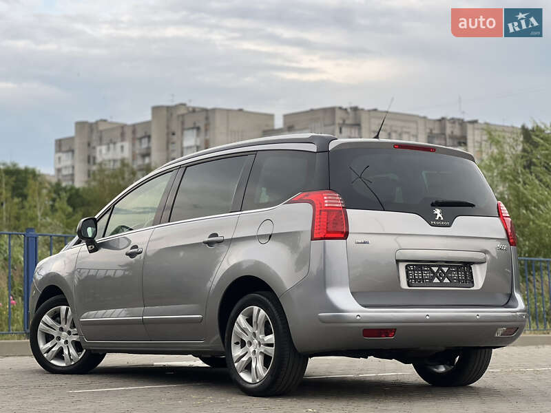 Микровэн Peugeot 5008 2016 в Дрогобыче