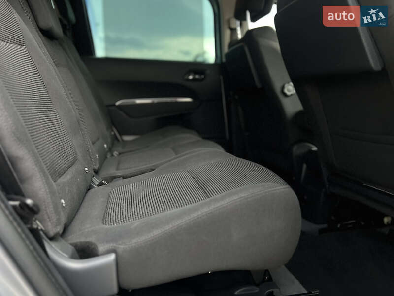 Микровэн Peugeot 5008 2016 в Дрогобыче