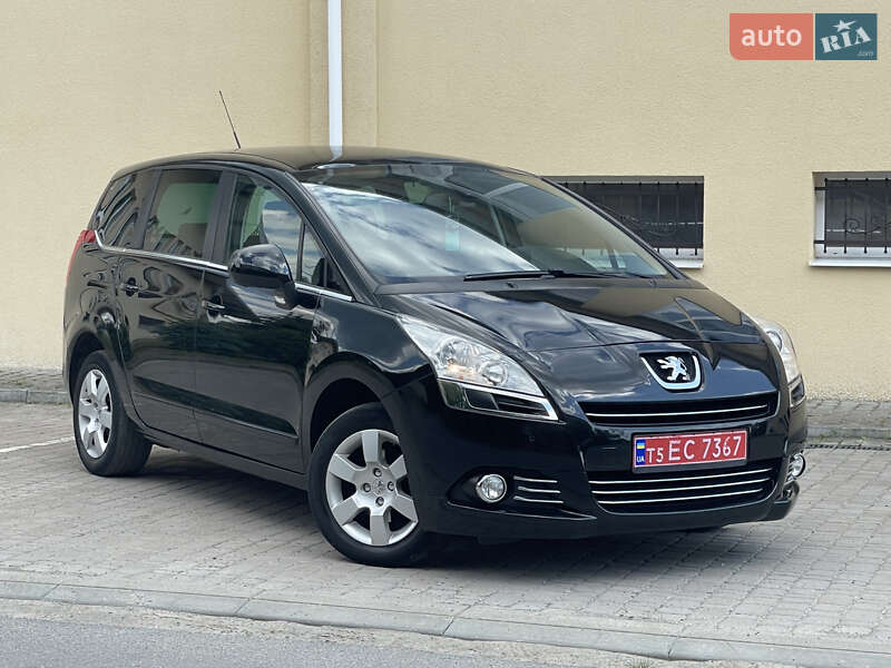 Peugeot 5008 2011