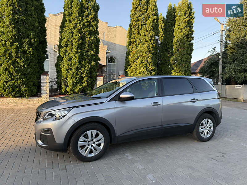 Внедорожник / Кроссовер Peugeot 5008 2020 в Черкассах