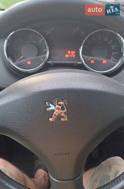 Микровэн Peugeot 5008 2011 в 