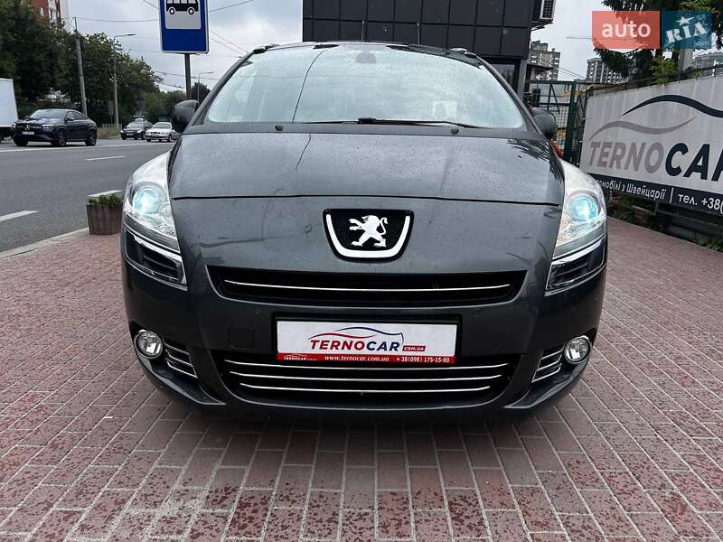 Peugeot 5008 2011