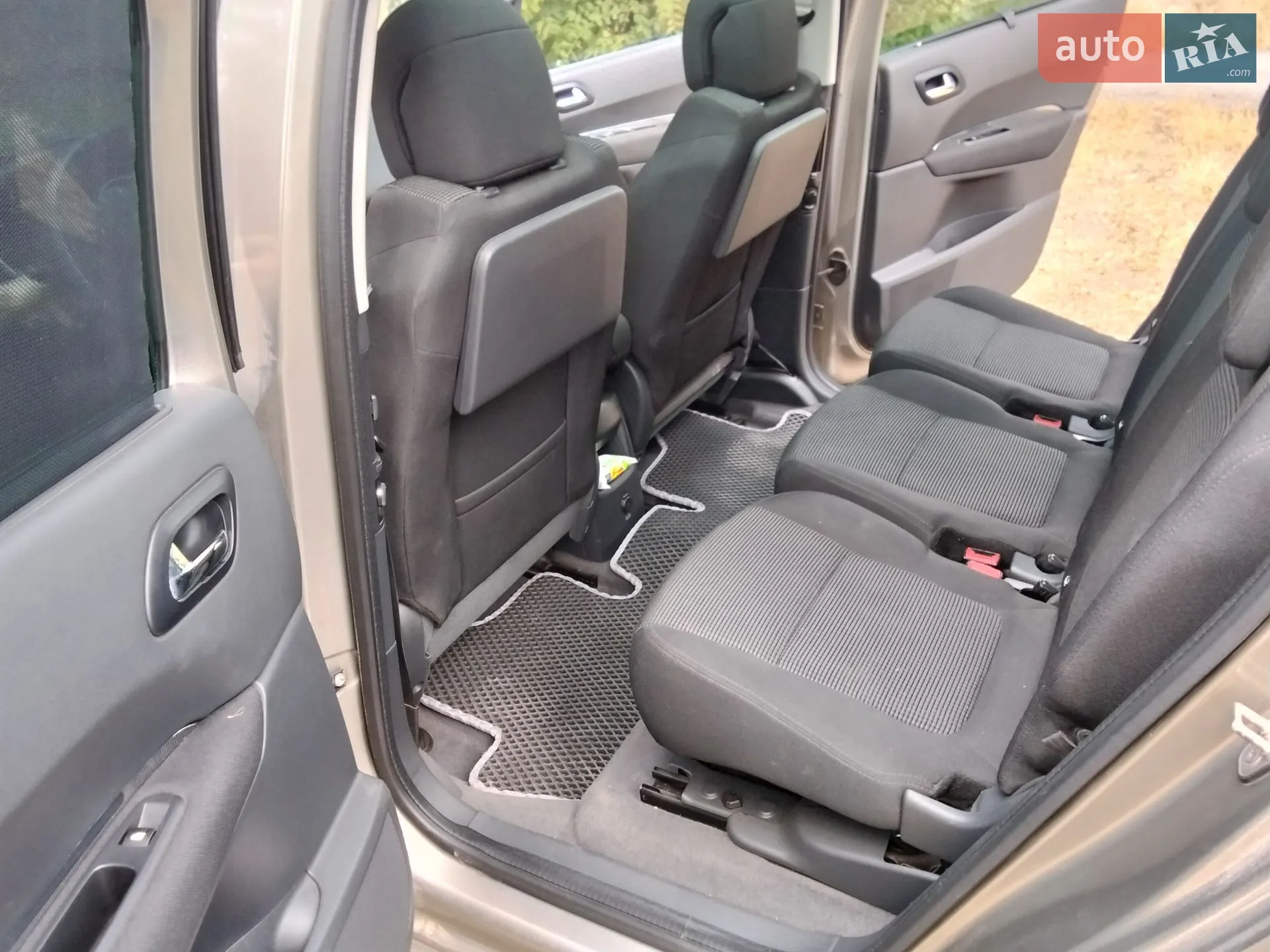 2011 Peugeot 5008 - мініатюра 8