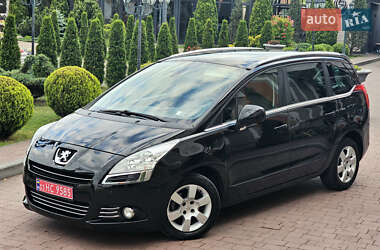 Микровэн Peugeot 5008 2012 в 
