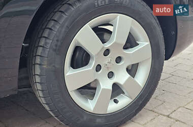 Микровэн Peugeot 5008 2012 в 