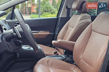 Микровэн Peugeot 5008 2012 в 
