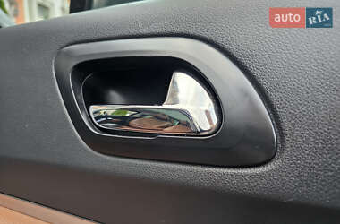 Микровэн Peugeot 5008 2012 в 