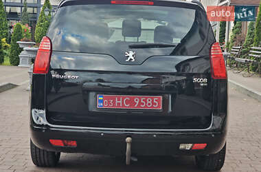 Микровэн Peugeot 5008 2012 в 