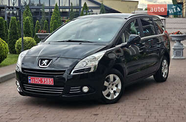 Микровэн Peugeot 5008 2012 в 